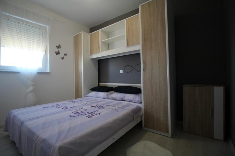 Apartments "Sun-Mauro" - Suitable For Groups Of People Novaglia Esterno foto